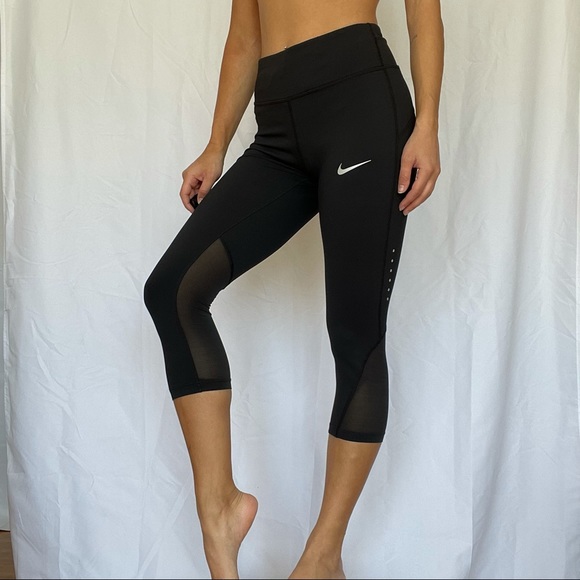 nike cropped leggings - Picture 7 of 7